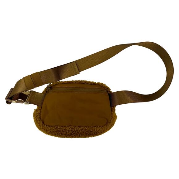 lululemon caramel belt bag Lululemon Everywhere Fleece Belt Bag in the color Burnt Caramel